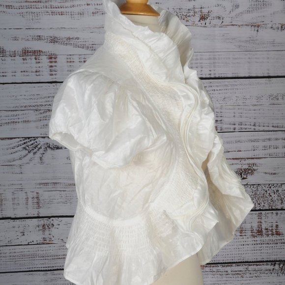 White, Structured Open Front Jacket by Mine, Size M - Picture 2 of 6